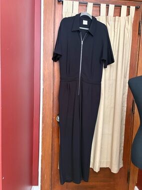 Varley Black Zip-Front Short Sleeve Jumpsuit